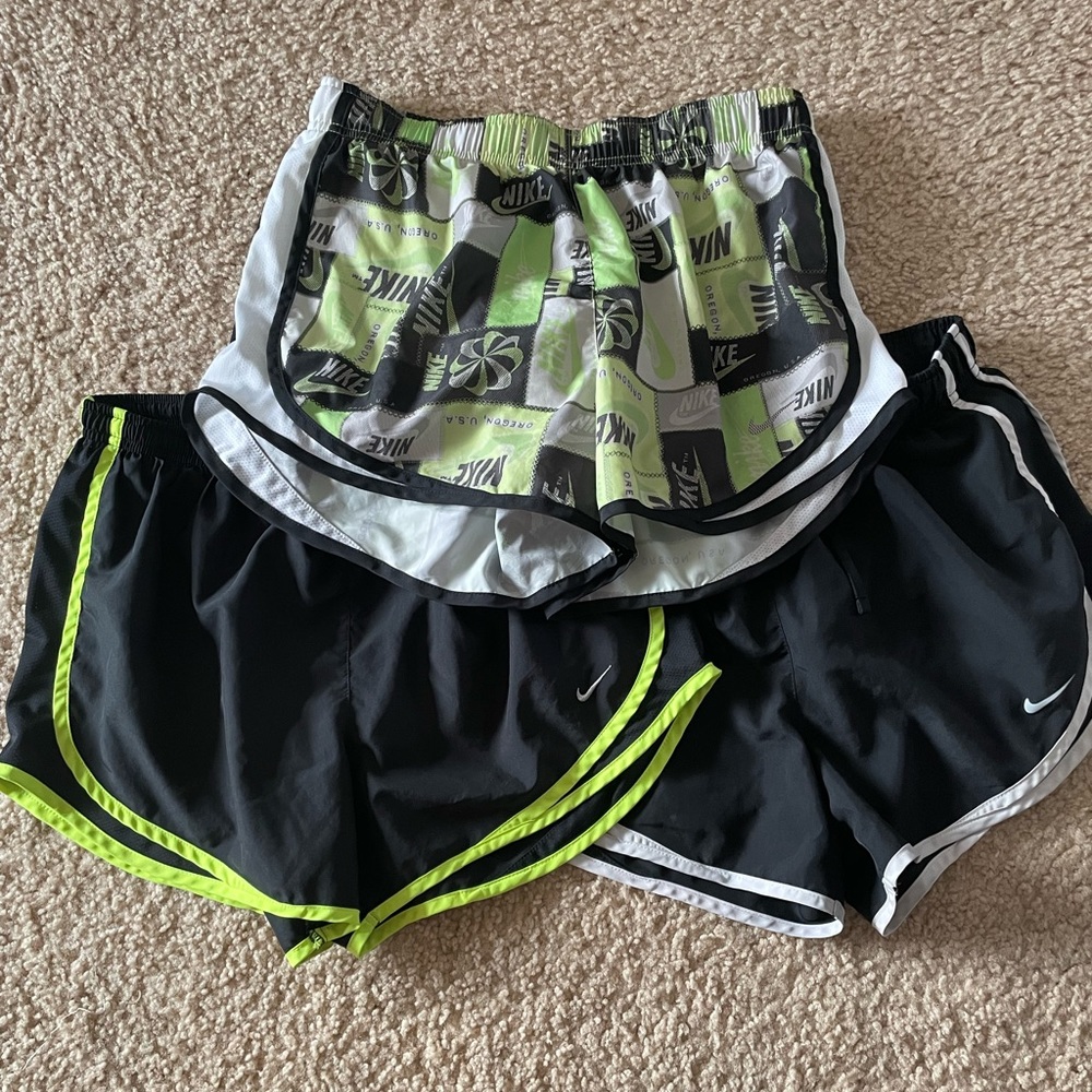 3 pack bundle Nike Tempo Shorts
